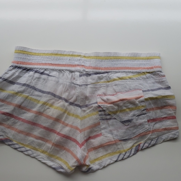 Volcom | Light and Airy Shorts - Picture 4 of 8